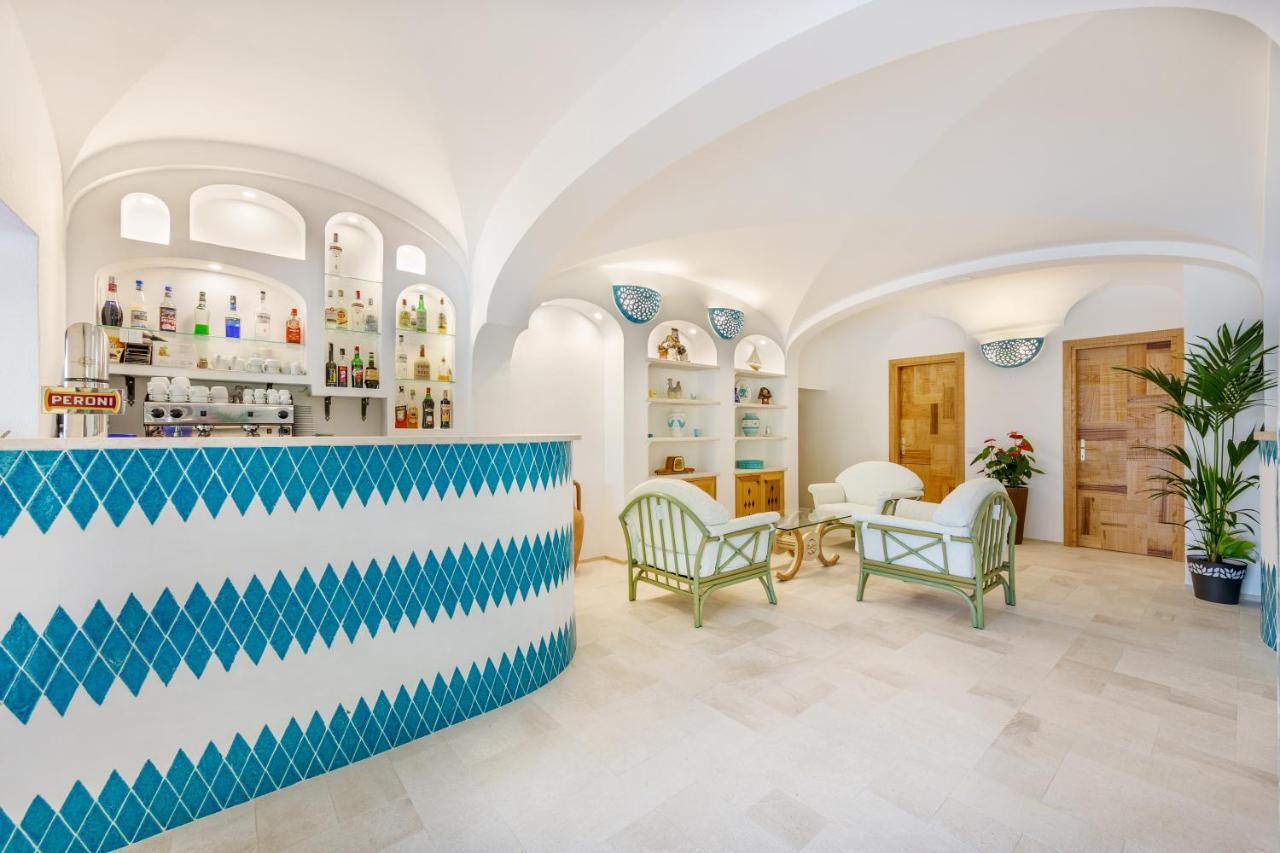 Hotel Le Mimose San Teodoro  Esterno foto